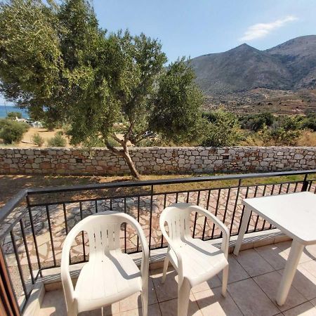 Domaine Papakonstantis Apartments To Let Skoutari Exterior photo