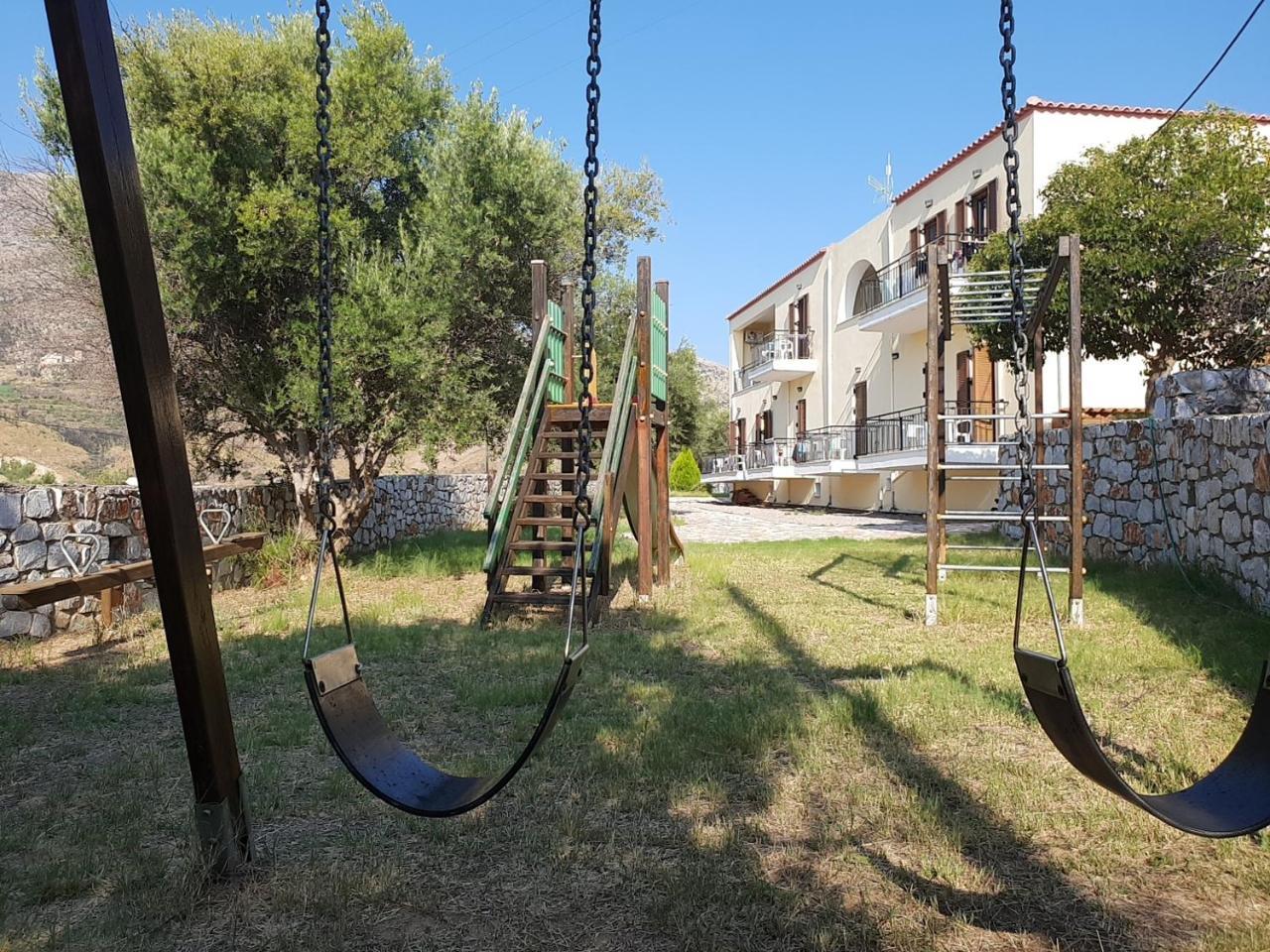 Domaine Papakonstantis Apartments To Let Skoutari Exterior photo