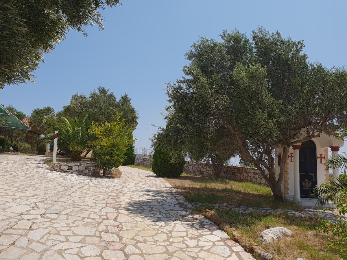 Domaine Papakonstantis Apartments To Let Skoutari Exterior photo